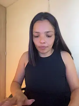 Snapshot of LaraDanverss chatting on 12, 5, 2026 LaraDanverss online show from 12, 5, 2026