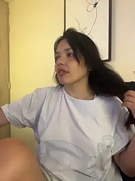 LaraDanverss online show from 2, 4, 2026