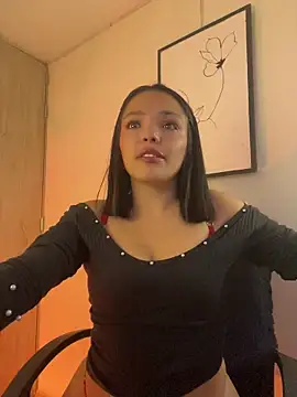 LaraDanverss online show from 13, 4, 2026