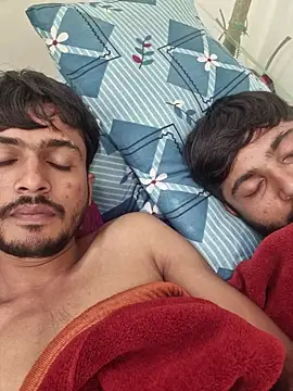 Snapshot of syndyc1 chatting on 21, 12, 2025 syndyc1 online show from 21, 12, 2025