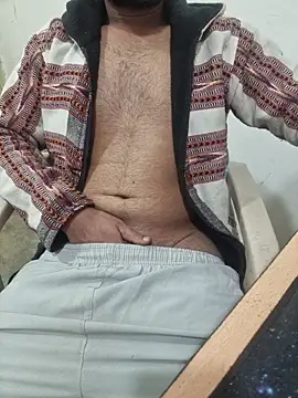 Snapshot of syndyc1 chatting on 14, 12, 2025 syndyc1 online show from 14, 12, 2025