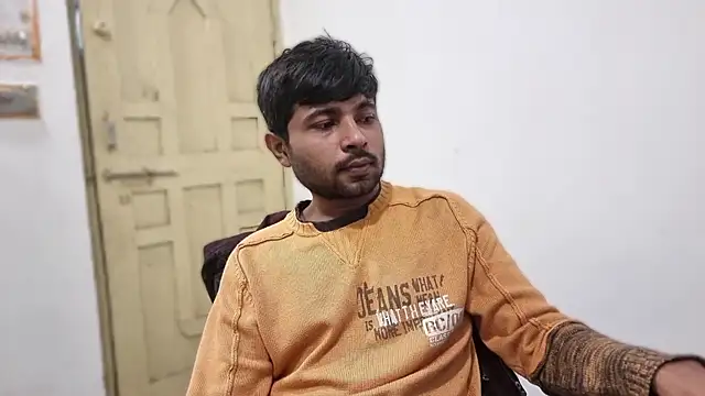 Snapshot of syndyc1 chatting on 28, 11, 2025 syndyc1 online show from 28, 11, 2025