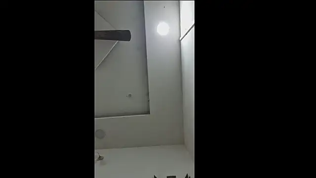 Snapshot of syndyc1 chatting on 25, 11, 2025 syndyc1 online show from 25, 11, 2025