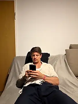 Snapshot of Mystery_Mark chatting on 1, 5, 2026 Mystery Mark online show from 1, 5, 2026