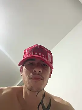 Snapshot of crowley_bc chatting on 14, 11, 2025 crowley bc online show from 14, 11, 2025