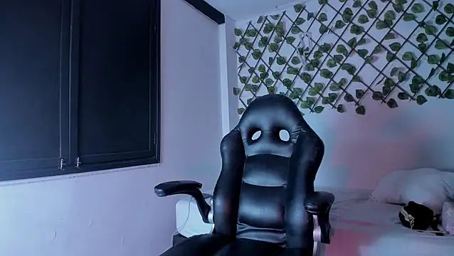 Anny Kiitty online show from 1, 2, 2026