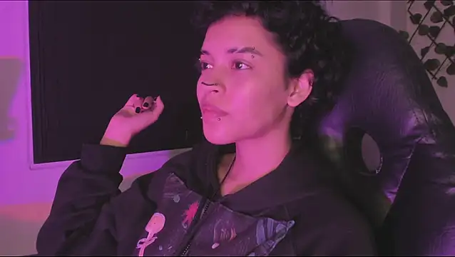 Anny Kiitty online show from 14, 4, 2026