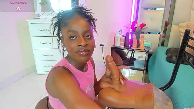 Snapshot of anisha_zambrano chatting on 4, 6, 2026 anisha zambrano online show from 4, 6, 2026