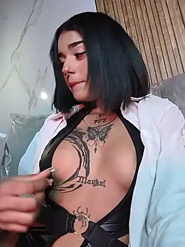 Snapshot of Milu_carbajal_x chatting on 4, 7, 2026 Milu carbajal x online show from 4, 7, 2026
