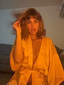 honeysohpia online show from 17, 11, 2025