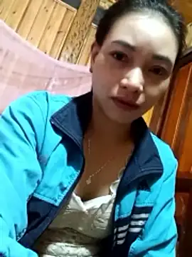 Snapshot of _Su-Su_ chatting on 17, 11, 2025 Su-Su online show from 17, 11, 2025