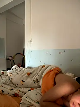 yiyi0316 online show from 2, 12, 2025