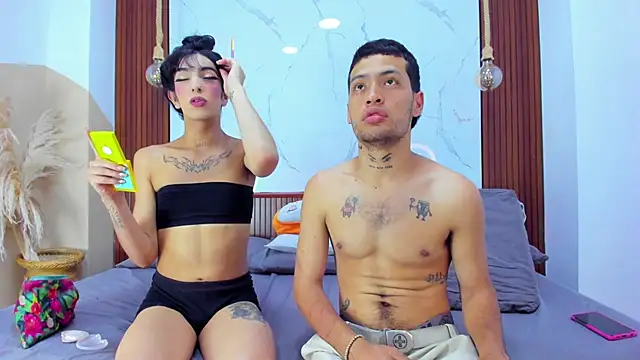 Snapshot of Loversinfire2 chatting on 22, 11, 2025 Loversinfire2 online show from 22, 11, 2025