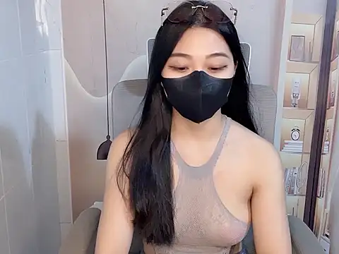 Lousii online show from 8, 4, 2026