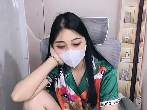 Lousii online show from 4, 4, 2026