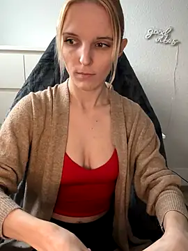 BellaxBloom  online show from 3, 12, 2025