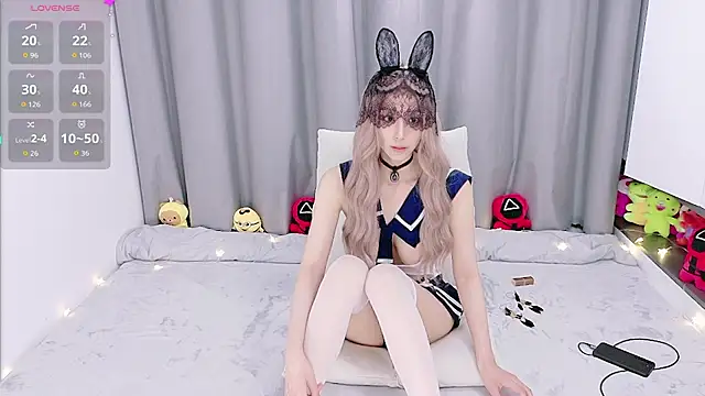 Snapshot of Lulu_QAQ chatting on 28, 11, 2025 Lulu QAQ online show from 28, 11, 2025