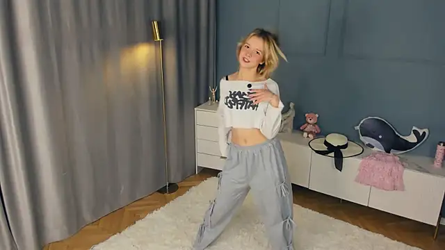 PhillisEsplin online show from 20, 11, 2025