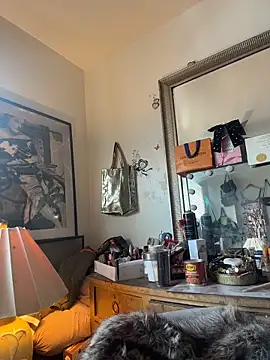 Motherbigbus online show from 19, 12, 2025