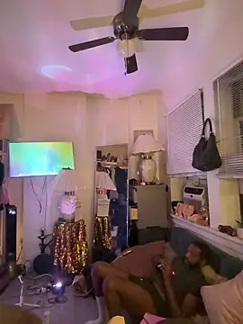 Motherbigbus online show from 7, 3, 2026