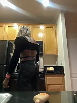 Motherbigbus online show from 12, 2, 2026