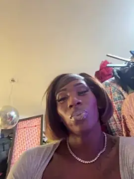 Motherbigbus online show from 6, 3, 2026