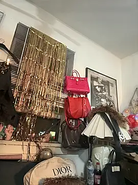 Motherbigbus online show from 15, 1, 2026