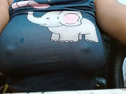 Snapshot of DiivaMarii chatting on 23, 6, 2026 DiivaMarii online show from 23, 6, 2026