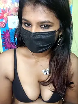 Snapshot of Premalatha_28 chatting on 24, 11, 2025 Premalatha 28 online show from 24, 11, 2025