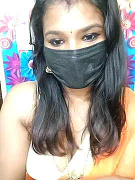 Snapshot of Premalatha_28 chatting on 23, 11, 2025 Premalatha 28 online show from 23, 11, 2025