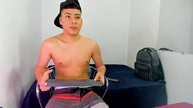 Lucastorrez01 online show from 1, 7, 2026