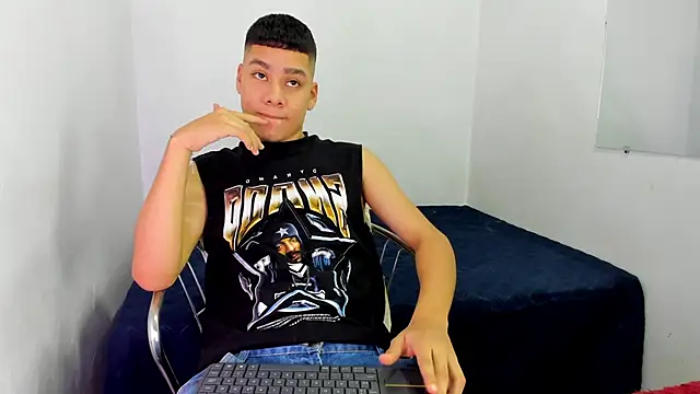 Lucastorrez01 online show from 10, 5, 2026