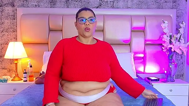 SelennaCooper online show from 21, 4, 2026