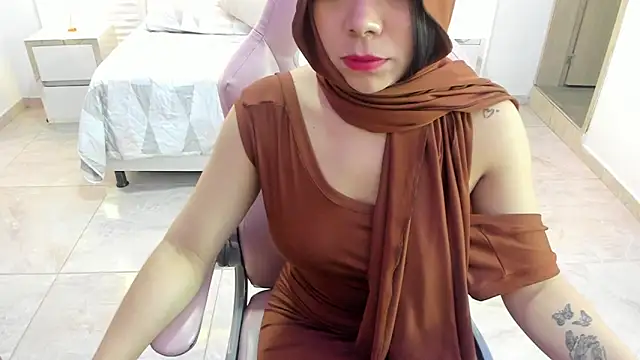 Snapshot of Tahira_bakir chatting on 18, 11, 2025 Tahira bakir online show from 18, 11, 2025