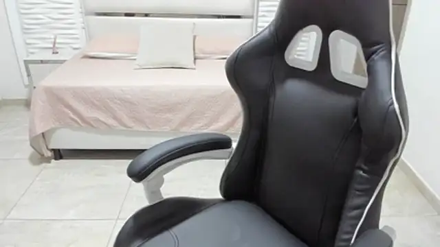 Snapshot of Tahira_bakir chatting on 23, 11, 2025 Tahira bakir online show from 23, 11, 2025