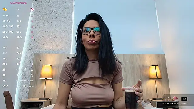 mature eva1 online show from 4, 12, 2025