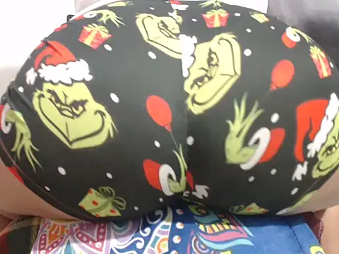 Snapshot of Liz_dark_secret chatting on 21, 12, 2025 Liz dark secret online show from 21, 12, 2025