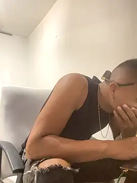 lester rose online show from 19, 11, 2025