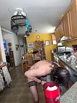 tsashelayamylynzy online show from 4, 4, 2026