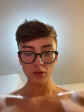 Boyfriend-Hot online show from 26, 2, 2026