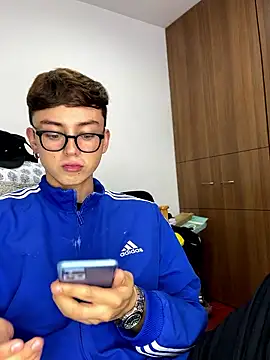 Boyfriend-Hot online show from 12, 2, 2026