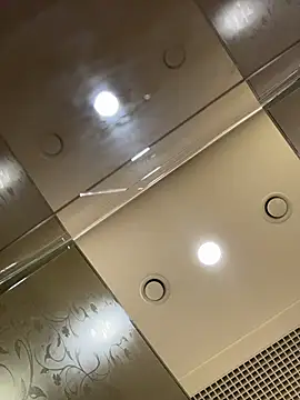 Snapshot of ErikaMuse chatting on 26, 11, 2025 ErikaMuse online show from 26, 11, 2025