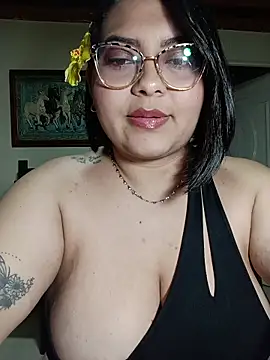 Snapshot of Anna_Lucia88 chatting on 22, 11, 2025 Anna Lucia88 online show from 22, 11, 2025