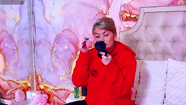 SalmaRroze online show from 28, 11, 2025