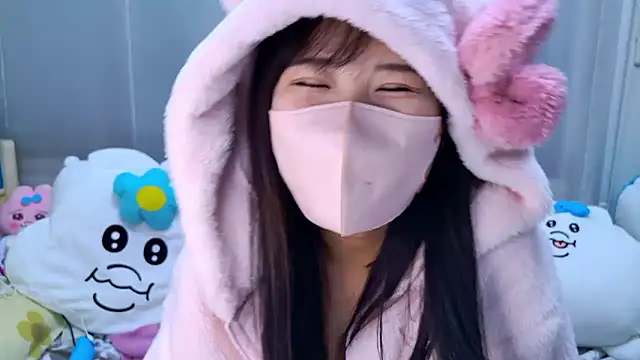 Nemu chan  online show from 9, 2, 2026