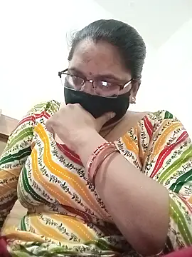Snapshot of Menka_cut34 chatting on 19, 6, 2026 Menka cut34 online show from 19, 6, 2026