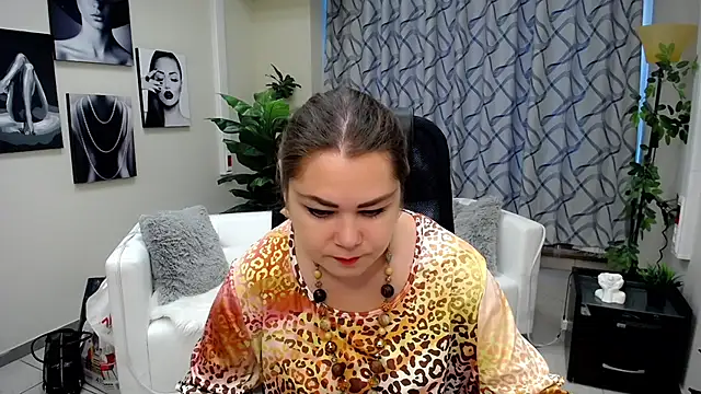 Susanna S online show from 17, 11, 2025