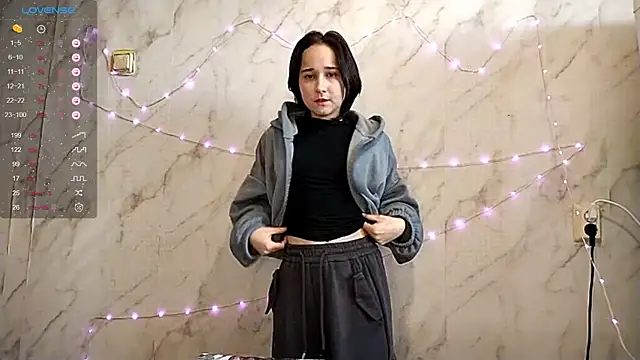 TianaMeiser online show from 20, 12, 2025