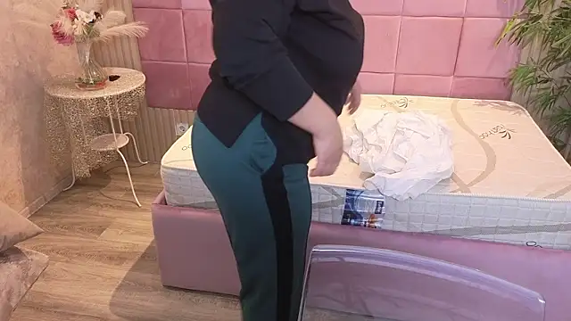 SpicyCarlaXX online show from 3, 2, 2026