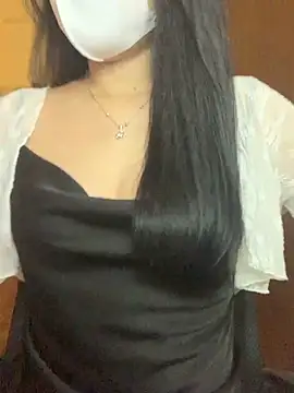 Hanni 22 online show from 23, 11, 2025